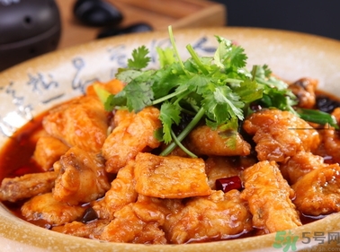 帶魚和牛奶可以一起吃嗎？帶魚和牛奶可以同時吃嗎？