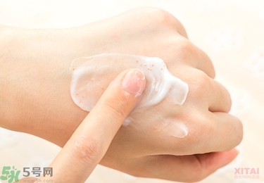 資生堂護(hù)手霜怎么樣？資生堂護(hù)手霜100g紅罐好用嗎？