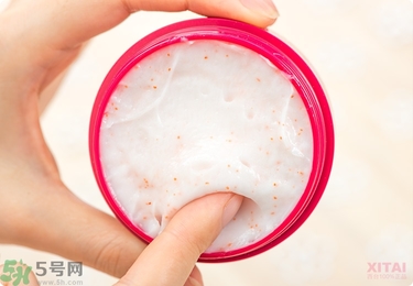 資生堂護(hù)手霜怎么樣？資生堂護(hù)手霜100g紅罐好用嗎？