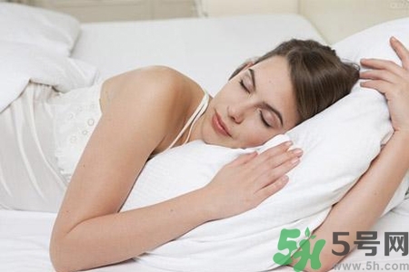 晚上如何快速入睡？快速入睡的方法有哪些？