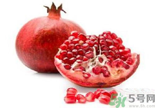 吃石榴手變黑是怎么回事？吃石榴手變黑怎么洗掉？