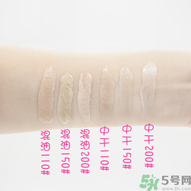 revlon露華濃粉底液怎么樣？露華濃粉底液色號選擇與試色