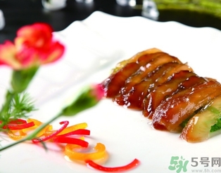 海參可以帶上飛機(jī)嗎？活海參可以托運(yùn)嗎？