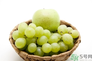 葡萄和蘋果可以一起吃嗎？葡萄和蘋果可以一起榨汁嗎？