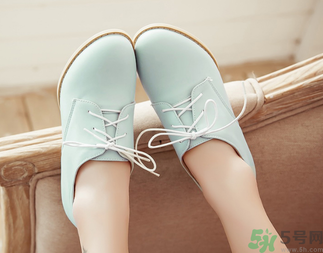 秋天穿什么鞋子百搭？秋天穿什么鞋子好看？