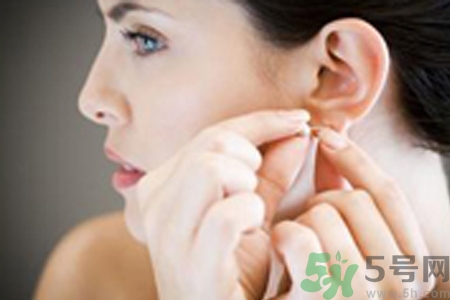 過敏體質(zhì)能打耳洞嗎？疤痕體質(zhì)可以穿耳洞嗎？