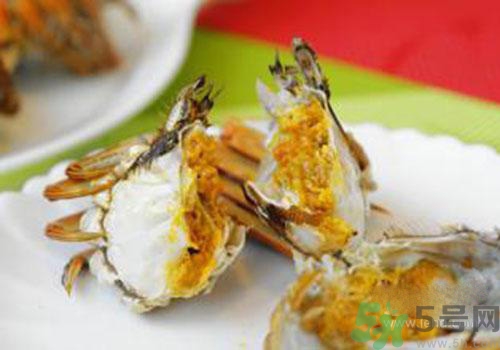 大閘蟹蒸多長時間？沒熟的大閘蟹可以吃嗎？