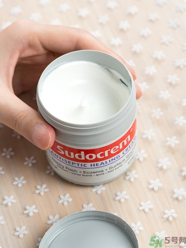 Sudocrem屁屁霜怎么用？sudocrem屁屁霜初生寶寶能用嗎？