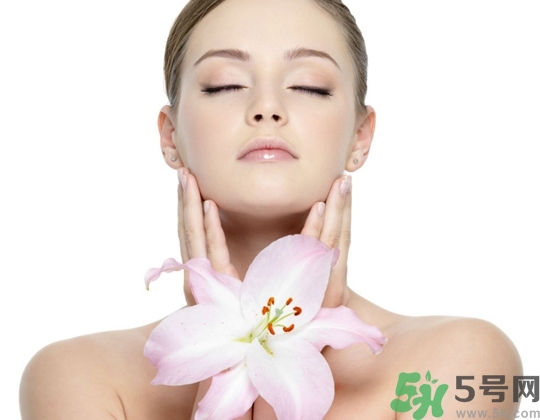 夏天曬黑了多久恢復？夏天曬黑了怎么白回來？