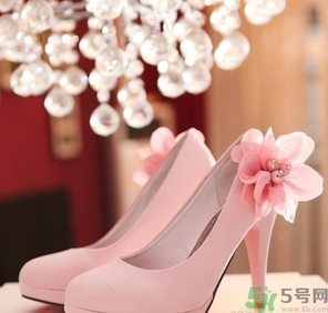 結(jié)婚可以穿粉色嗎？結(jié)婚可以穿粉色婚紗嗎？