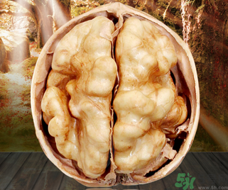 紙皮核桃和薄皮核桃的區(qū)別？紙皮核桃和薄皮核桃哪個好？