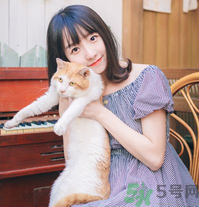皮膚不白的人染什么顏色的頭發(fā)？頭發(fā)顏色怎么選擇？