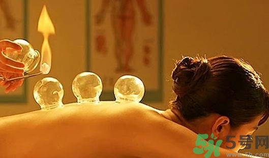 在家拔罐需要注意什么？在家拔罐幾天拔一次？