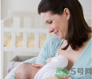 母乳喂養(yǎng)多久喂一次？母乳喂養(yǎng)注意事項(xiàng)