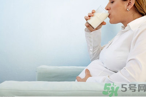 孕婦缺鈣的癥狀有哪些？孕婦缺鈣怎么補(bǔ)？
