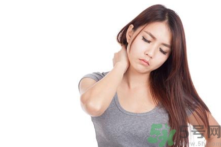 脖子疼可以刮痧嗎？脖子疼刮痧有用嗎？