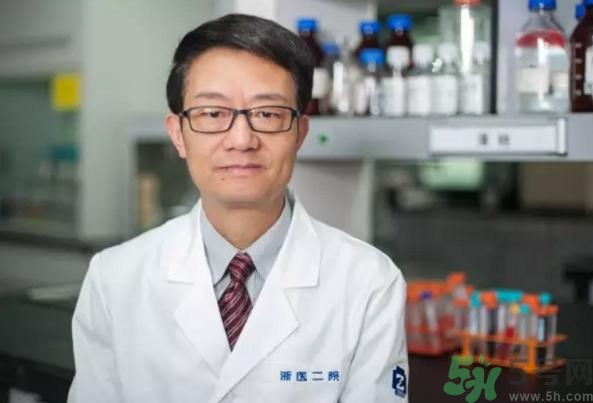 蘇打水可以喝嗎？小蘇打能吃嗎？