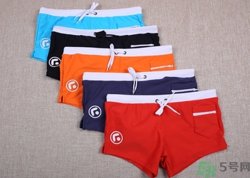 泡溫泉穿什么衣服？泡溫泉穿什么樣的泳衣？