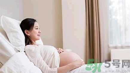 臨產(chǎn)有什么預(yù)兆？臨產(chǎn)怎么樣緩解疼痛？