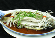 鱸魚(yú)的熱量是多少？清蒸鱸魚(yú)的熱量是多少？