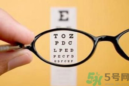 眼睛視力模糊是怎么回事？眼睛視力模糊是怎么辦？