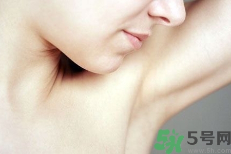腋毛為什么會(huì)變色？腋毛上有白色附著物怎么回事？