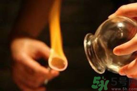 老人能在家拔火罐嗎？老年人拔火罐需要注意什么？