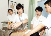 老人能在家拔火罐嗎？老年人拔火罐需要注意什么？
