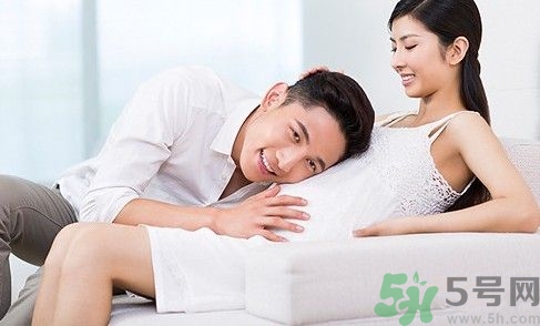 胎動(dòng)的信號(hào)是什么？胎動(dòng)的時(shí)間都一樣嗎？