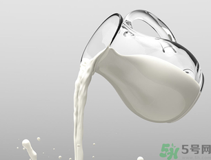 牛奶和鮮棗能一起吃嗎？鮮棗能和牛奶一起吃嗎？