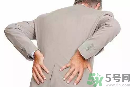 后背刺痛是怎么回事？后背刺痛是怎么辦？