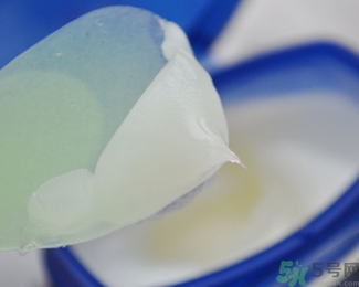 孕婦可以用凡士林嗎？孕婦可以用凡士林潤膚露嗎？