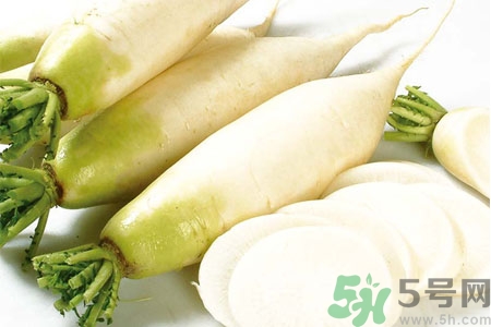 秋天吃白蘿卜好嗎？吃白蘿卜有什么好處和壞處？