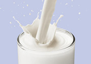 牛奶過期了還能喝嗎？牛奶過期了如何利用？