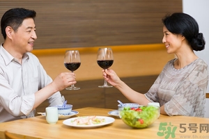 葡萄酒每天喝多少最合適？葡萄酒一天喝多少最好？