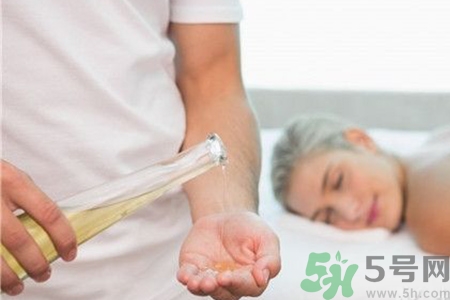 甘油會(huì)堵塞毛孔嗎？甘油堵塞毛孔怎么辦？