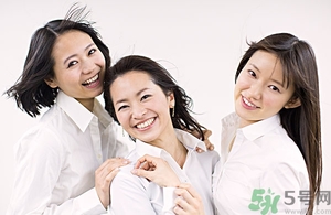 頭發(fā)枯黃稀少怎么辦？頭發(fā)又黃又少怎么辦？