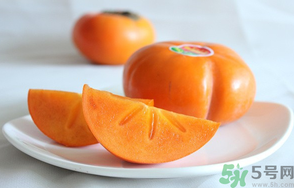 脆柿子可以直接吃嗎？柿子可以直接吃嗎？