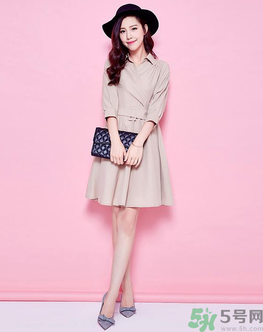 十月份可以穿裙子嗎？十月份穿什么衣服合適？