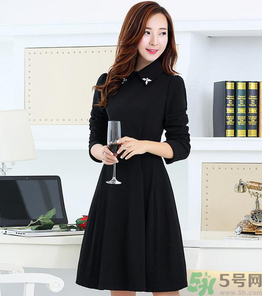 十月份可以穿裙子嗎？十月份穿什么衣服合適？