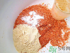 秋天釣魚用什么餌料？秋季釣魚用什么餌料好？