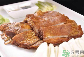 秋天可以吃羊肉嗎？秋天適合吃羊肉嗎？
