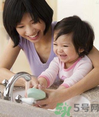 秋季幼兒如何預(yù)防感冒？秋季幼兒感冒怎么辦？