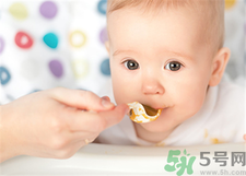怎么判斷寶寶積食？寶寶積食吃什么食物好？