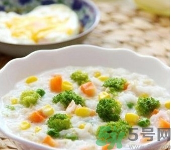孕婦早餐吃什么好？孕婦早餐幾點(diǎn)吃最好？