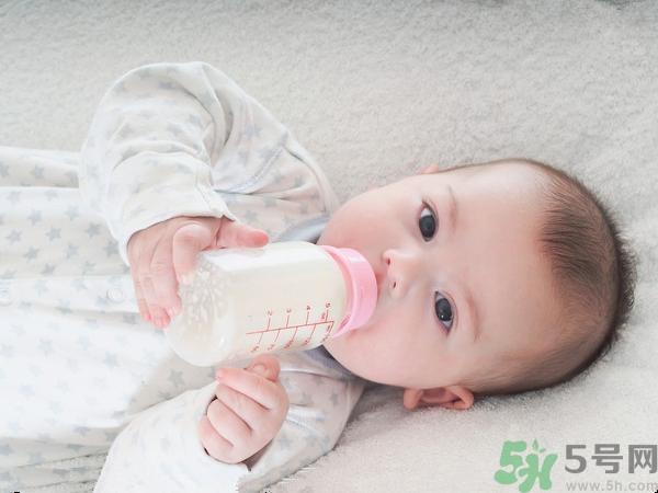 斷奶期間奶漲怎么辦？什么時候斷奶最合適？