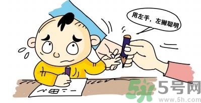 孩子左撇子怎么辦？孩子左撇子需要糾正嗎？