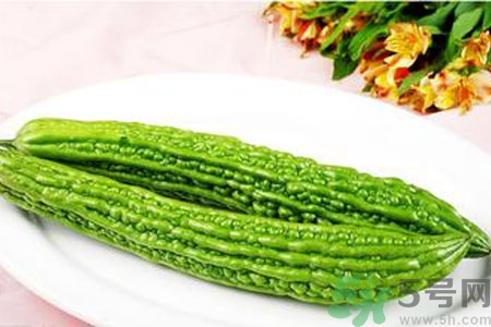 苦瓜吃多了會(huì)怎么樣？苦瓜吃多了會(huì)中毒嗎？