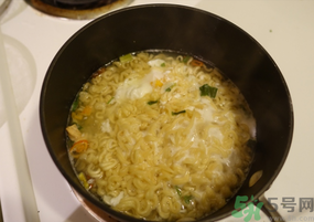 辛拉面是哪個國家的？辛拉面怎么煮好吃？