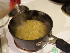 辛拉面是哪個國家的？辛拉面怎么煮好吃？